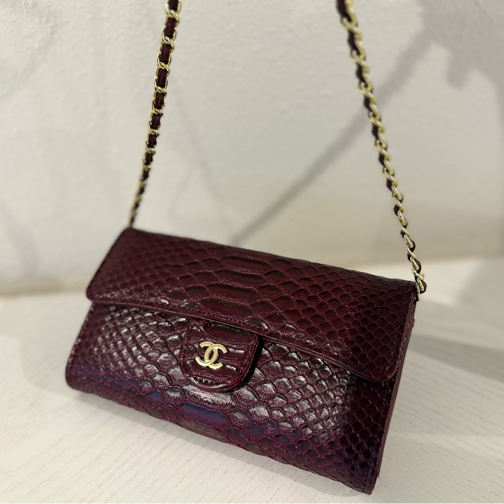 CHANEL Beauté Burgundy/Brown Python/Snake Skin Co… - image 4